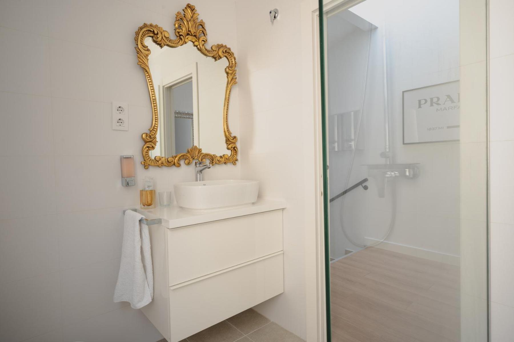 Conde Apartment *